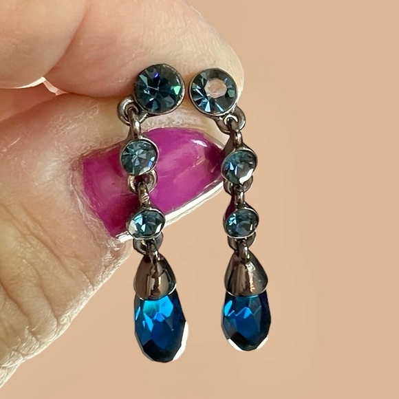 GIVENCHY Blue Crystal Dangling Earrings New on Card Gunmetal Setting - Picture 9 of 10